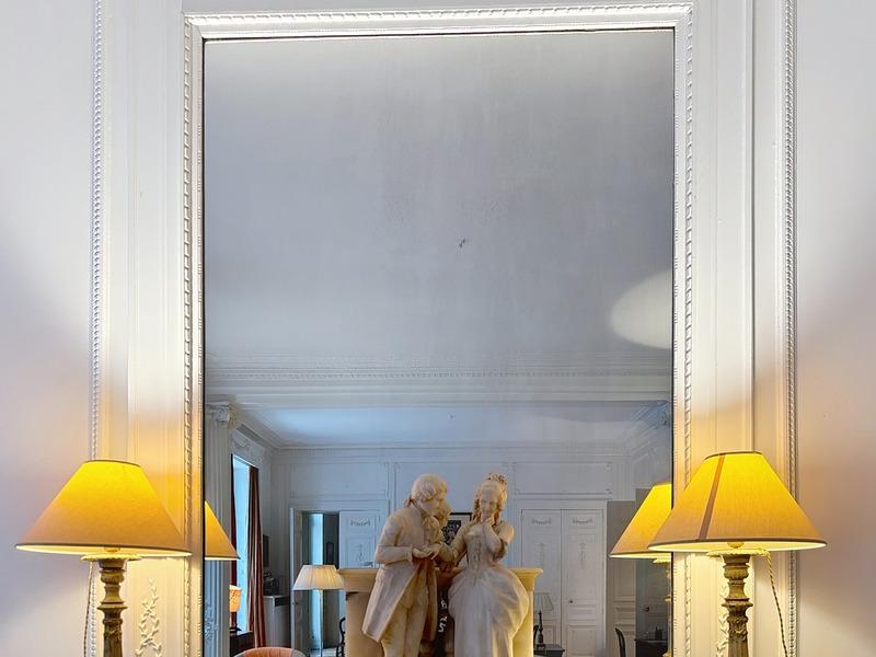 Appartement bourgeois - 257 m² - 6 pièces