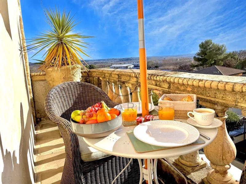 Villa - 614 m² - 12 pièces