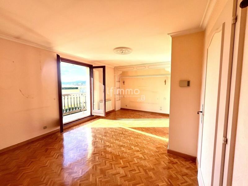 Château - 137 m² - 5 pièces