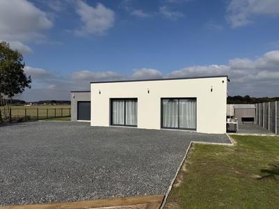 Maison contemporaine - 122 m² - 5 pièces