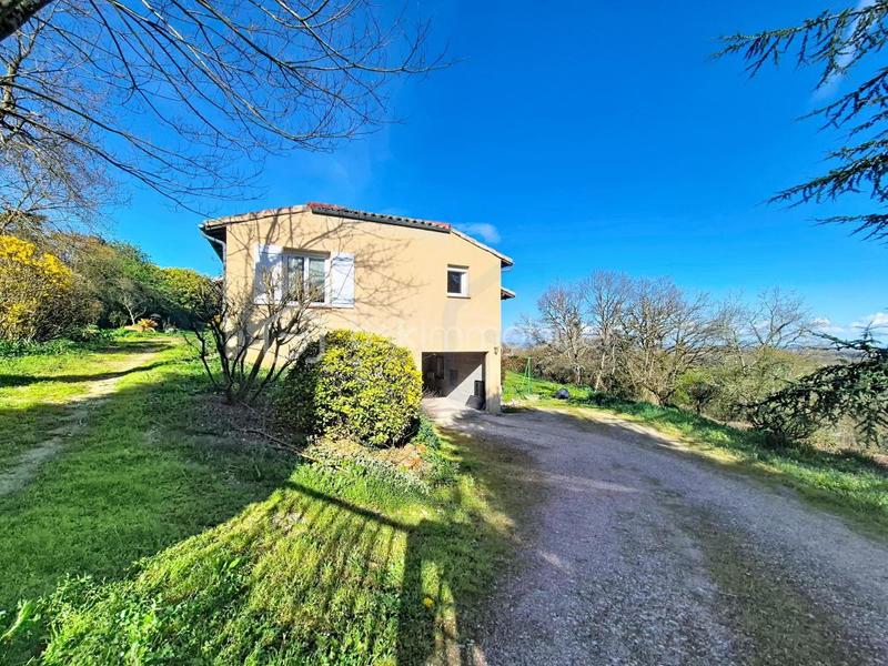 Maison - 85 m² - 4 pièces