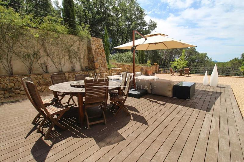 Mas - 345 m² - 6 pièces