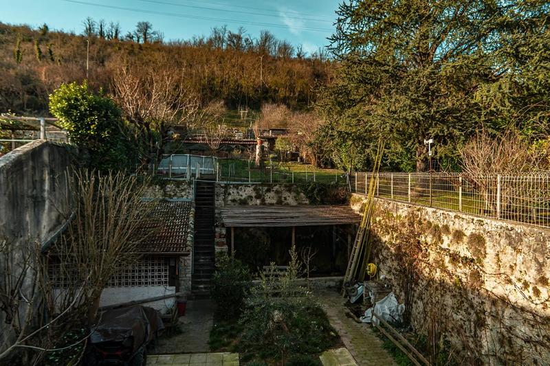 Maison - 315 m² - 12 pièces