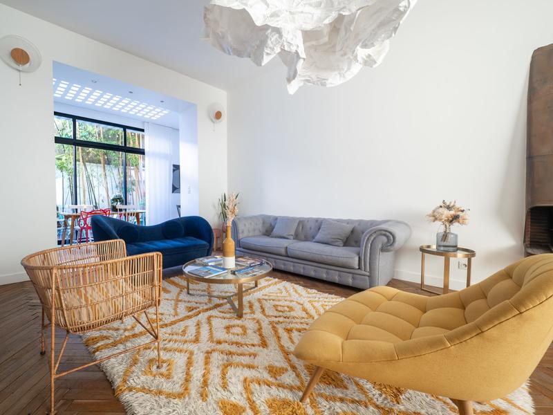 Maison - 207 m² - 8 pièces