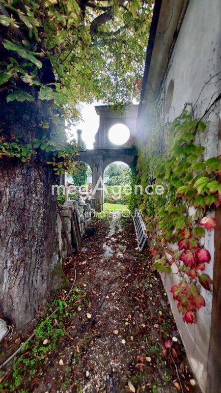 Maison ancienne - 310 m² - 8 pièces