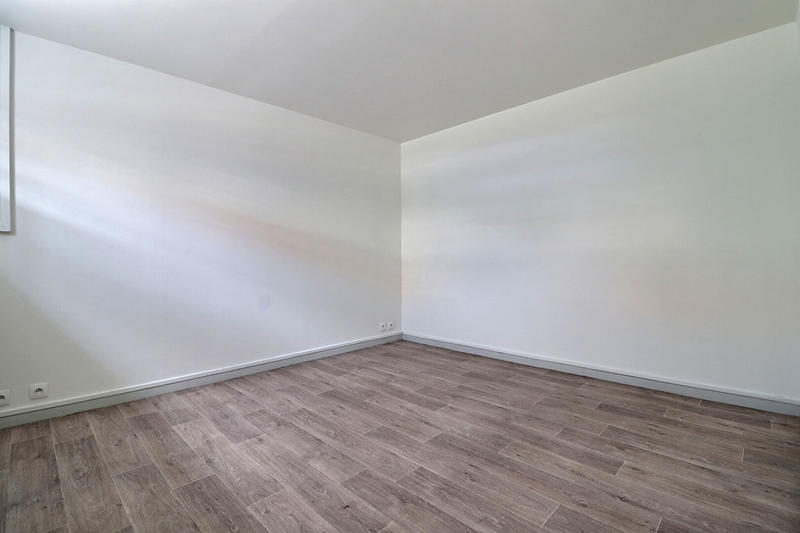 Maison - 97 m² - 8 pièces