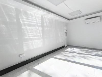 Local commercial - 18 m² - 1 pièce