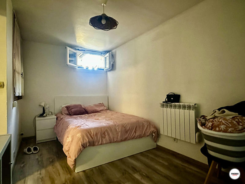 Maison - 256 m² - 12 pièces