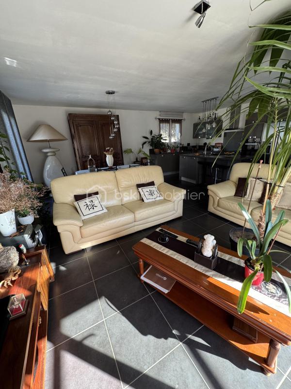 Villa - 95 m² - 4 pièces