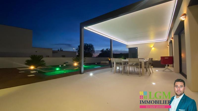 Maison - 211 m² - 5 pièces