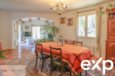 Maison - 185 m² - 7 pièces