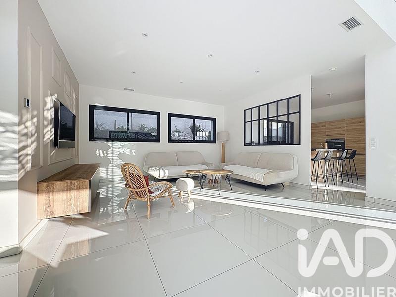 Maison - 157 m² - 5 pièces