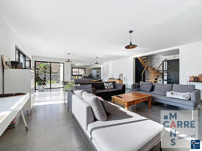 Maison contemporaine - 170 m² - 7 pièces