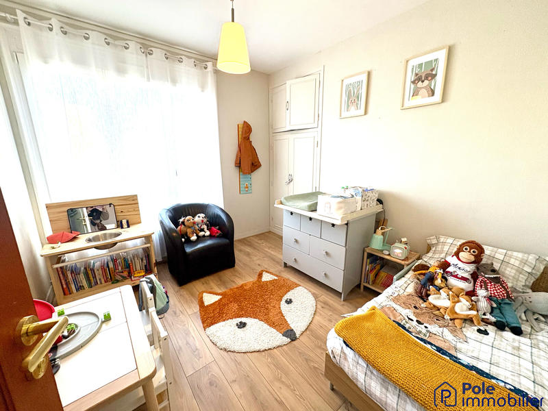 Appartement - 101 m² - 5 pièces