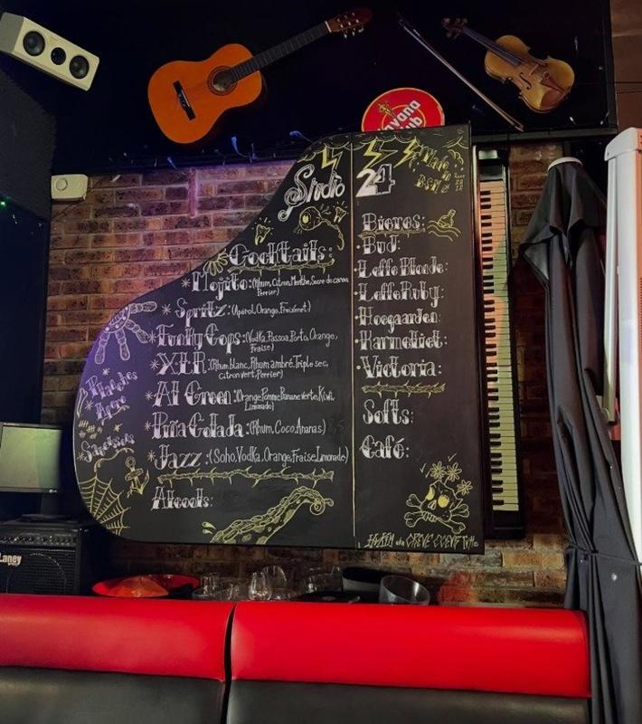 Local commercial - 85 m² - 2 pièces