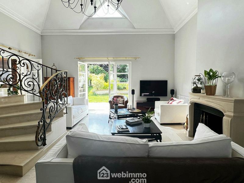 Maison - 190 m² - 6 pièces