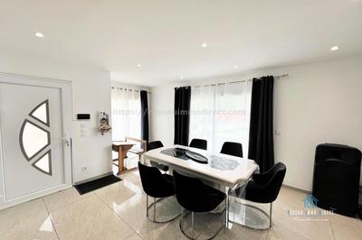 Maison jumelée - 111 m² - 5 pièces