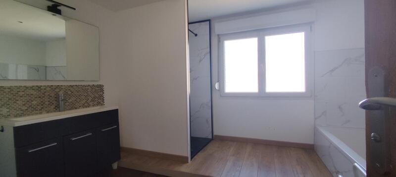 Maison - 163 m² - 6 pièces