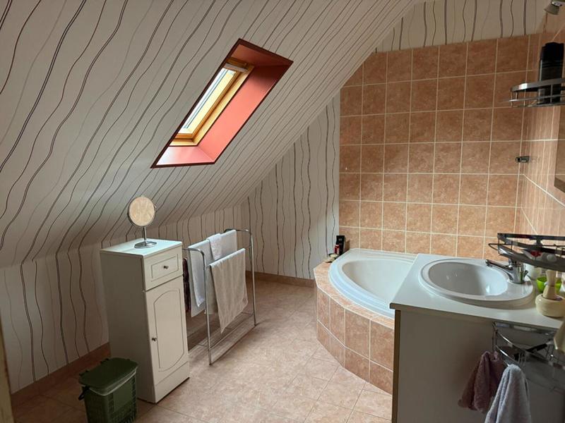 Maison - 102 m² - 5 pièces