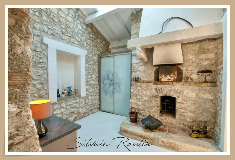 Maison - 282 m² - 8 pièces