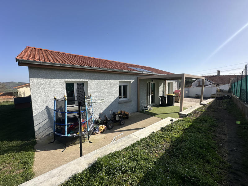 Maison - 80 m² - 4 pièces