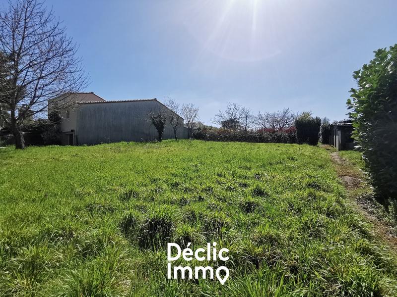 Terrain constructible - 2 067 m²