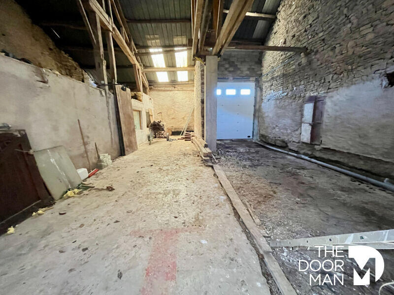 Maison - 267 m² - 4 pièces