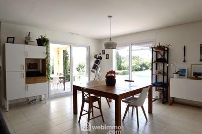 Maison - 206 m² - 6 pièces