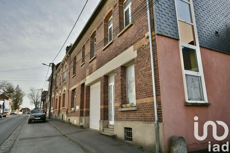 Maison - 248 m² - 5 pièces