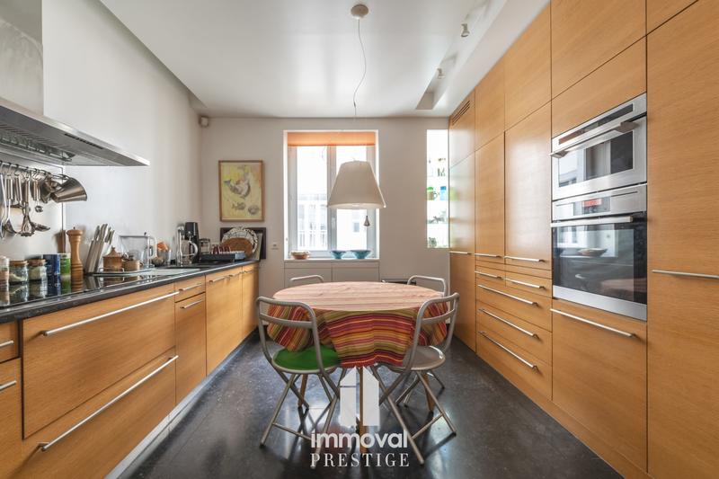 Appartement - 224 m² - 7 pièces