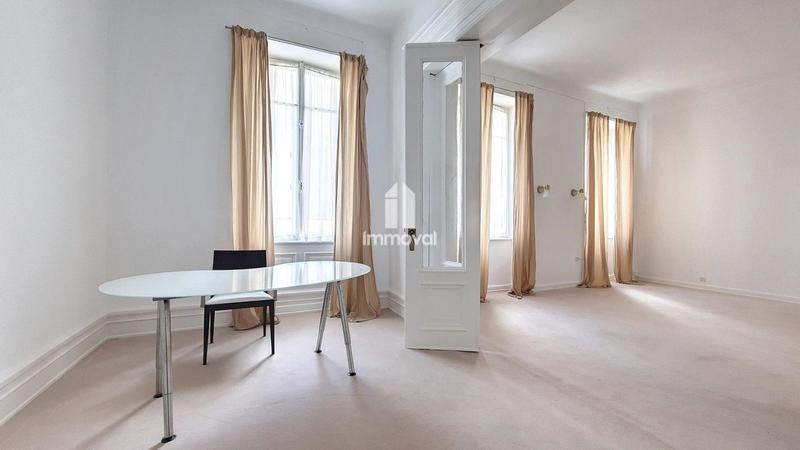 Duplex - 177 m² - 6 pièces