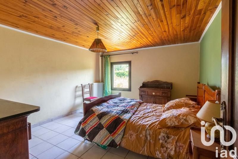 Maison - 250 m² - 8 pièces