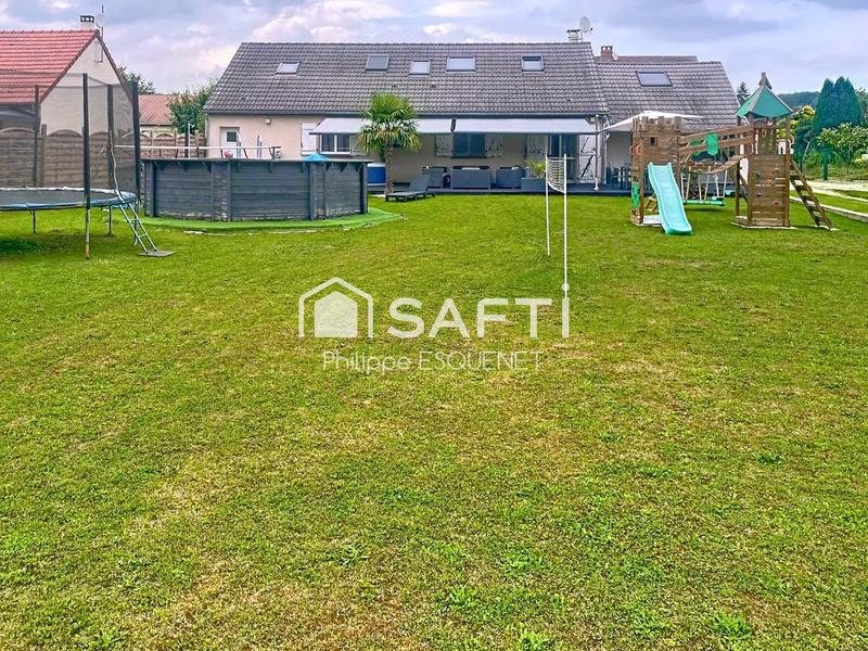 Maison - 150 m² - 8 pièces