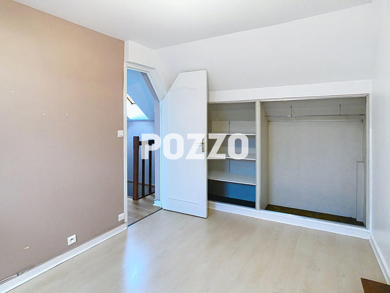 Maison - 85 m² - 5 pièces