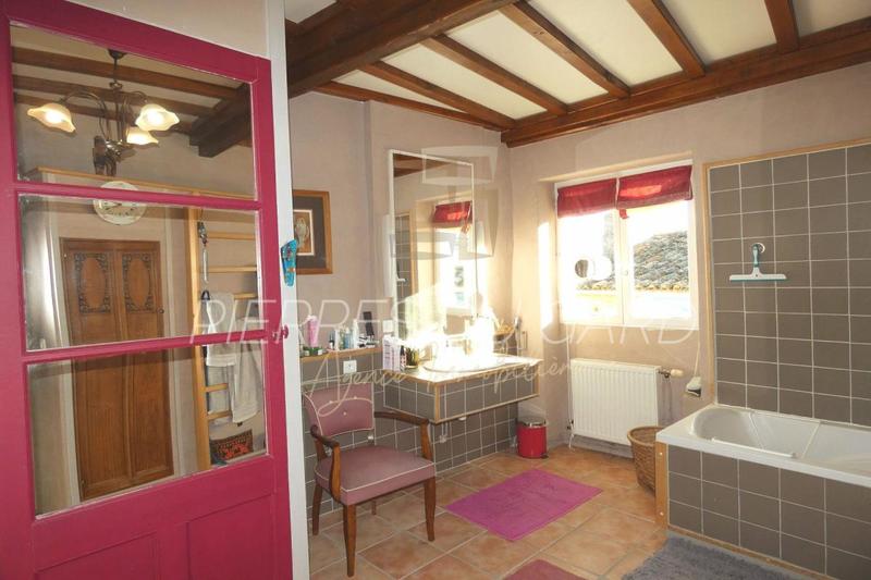 Maison en pierre - 159 m² - 6 pièces