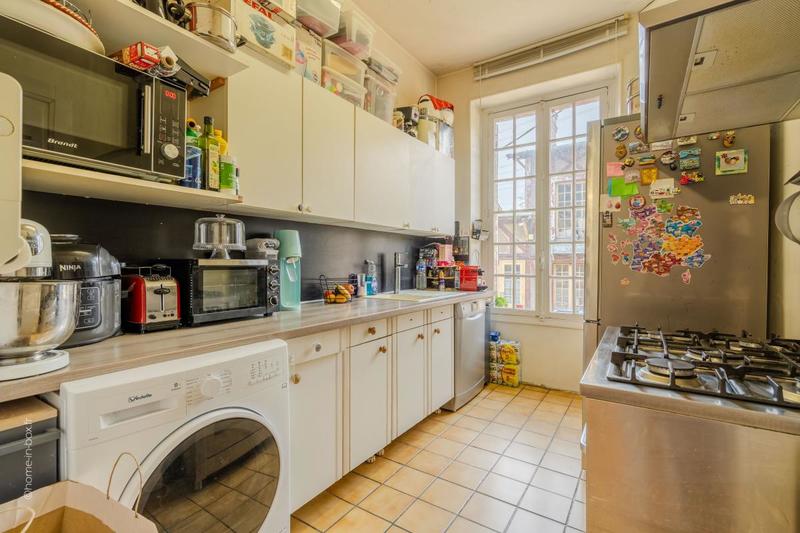 Propriété - 300 m² - 5 pièces