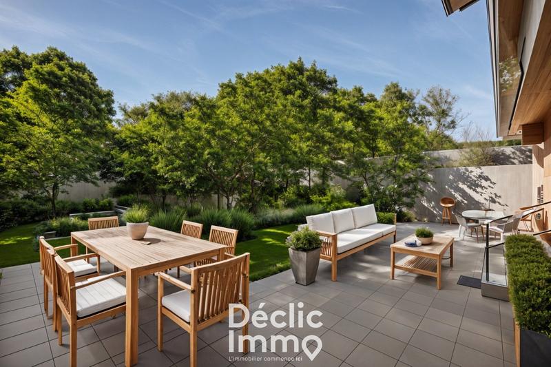 Maison - 370 m² - 9 pièces