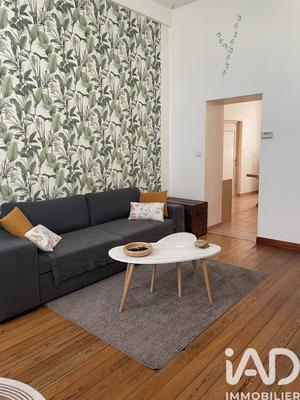 Maison - 220 m² - 10 pièces