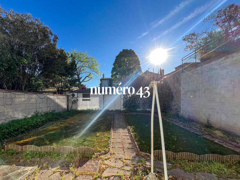 Maison - 210 m² - 5 pièces