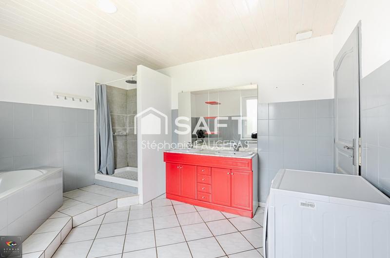 Maison - 205 m² - 7 pièces