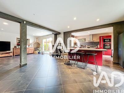 Maison - 155 m² - 7 pièces