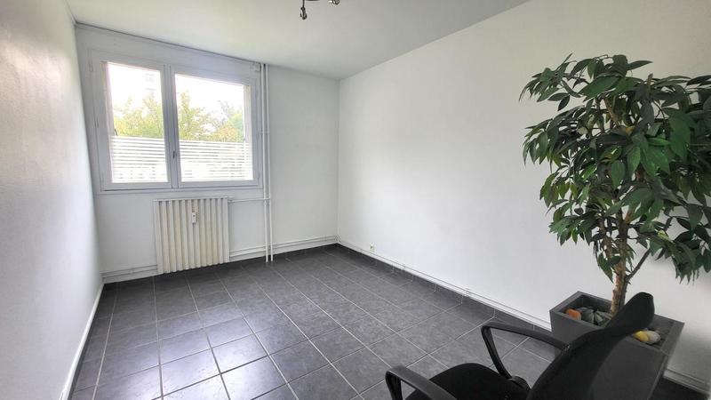Appartement - 85 m² - 3 pièces