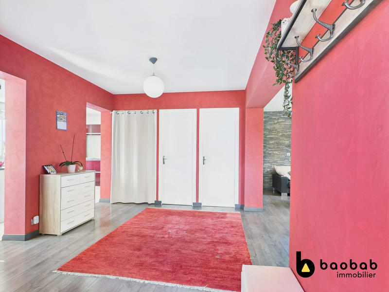 Maison - 195 m² - 6 pièces