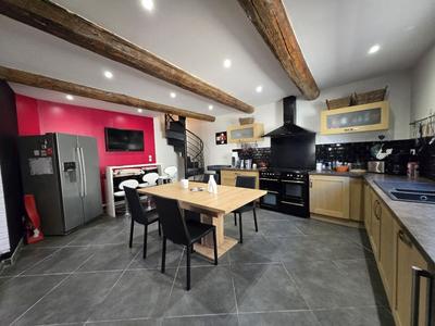 Maison - 110 m² - 4 pièces