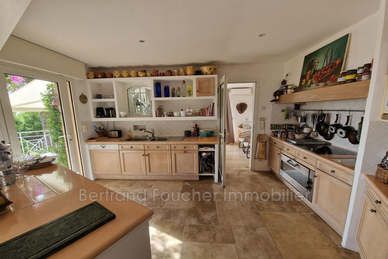 Maison - 250 m² - 10 pièces