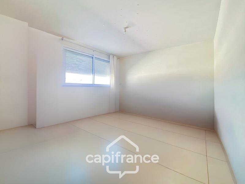 Local d'activité / Entrepôt - 792 m² - 10 pièces