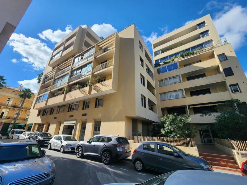 Appartement - 158 m² - 4 pièces