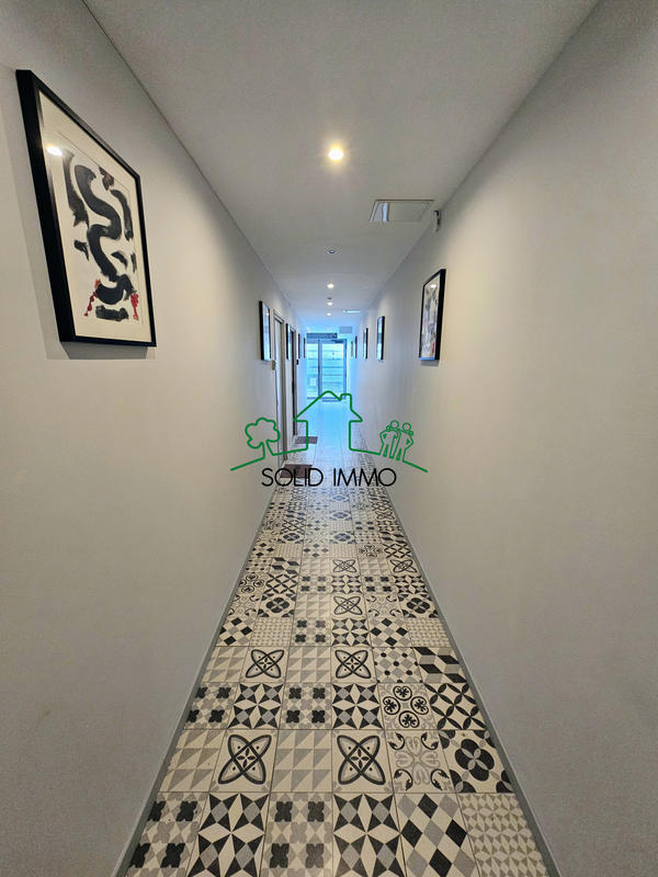 Immeuble - 160 m² - 8 pièces