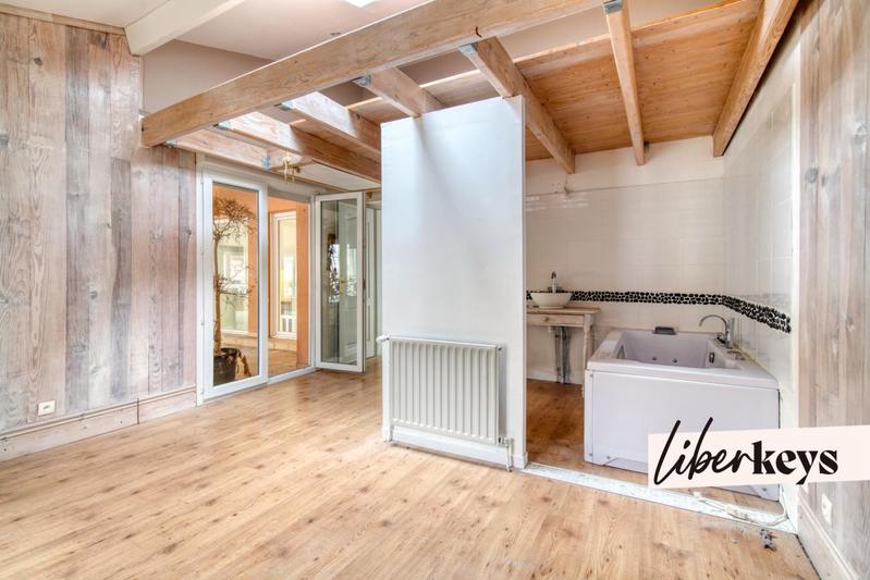 Maison de village - 338 m² - 6 pièces