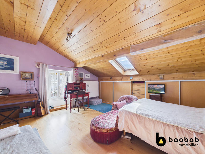 Appartement - 136 m² - 5 pièces